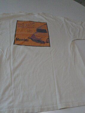 rock and roll hall of fame and museum t shirt xl BIN P2